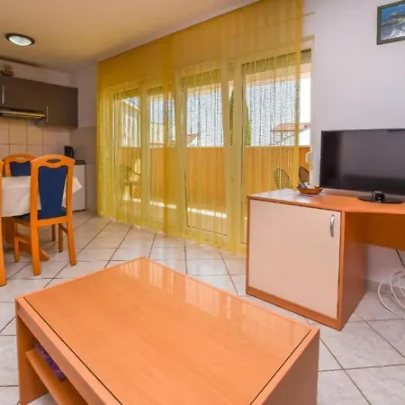 Aurel Suites- Classic Two Bedroom With Balcony 아파트 로고즈니차